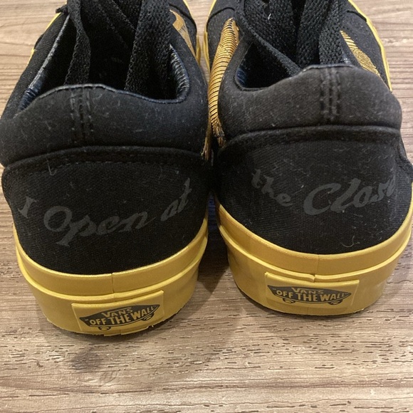 VANS x HARRY POTTER Vans Old Skool Harry Potter Golden Snitch Shoes - Picture 3 of 7